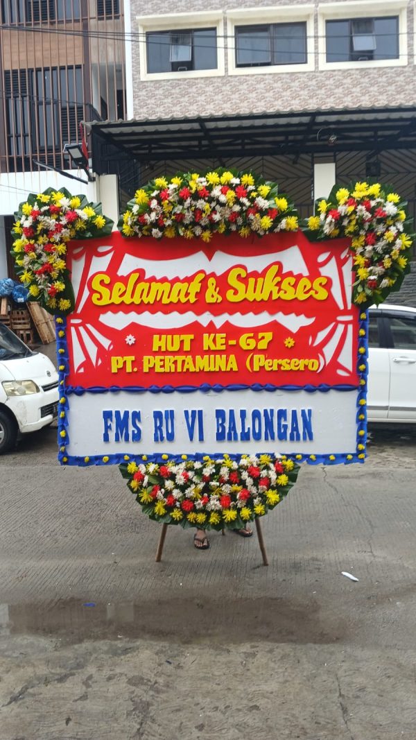 Karangan Bunga Selamat & Sukses UK 2M x 150CM Bunga Atas 3 Titik